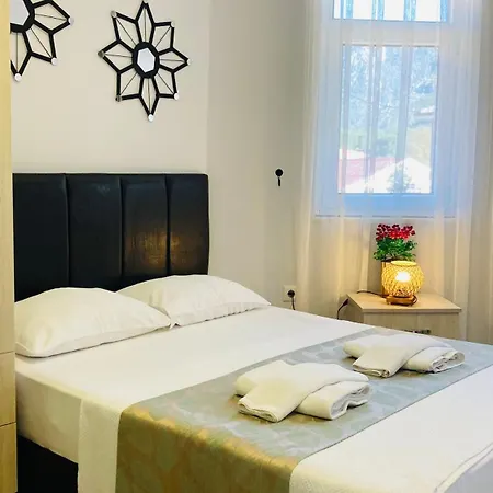 ベッド・アンド・ブレックファスト Bybassios Orhaniye