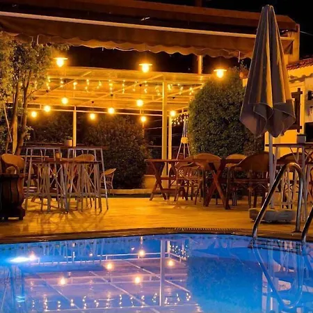 Bybassios Bed & Breakfast 3*