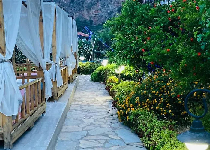 Bybassios Bed & Breakfast 3*