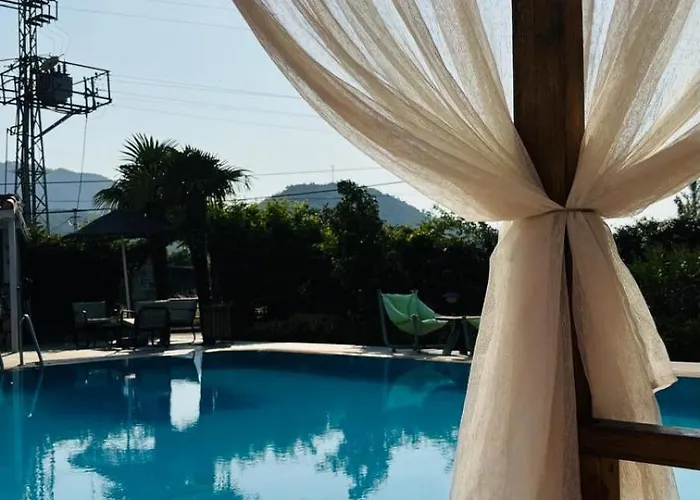 Bed & Breakfast Bybassios 3*